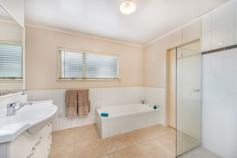 Photo of property in 24a Pulham Crescent, Queenwood, Hamilton, 3210