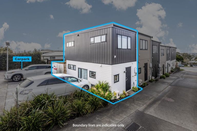 Photo of property in 8/6 Hepburn Road, Glendene, Auckland, 0602