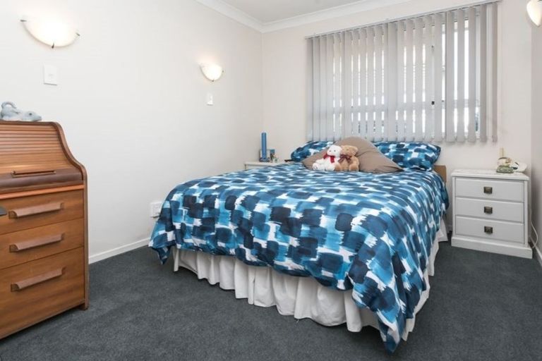 Photo of property in 1/20 Dowling Place, Pakuranga, Auckland, 2010