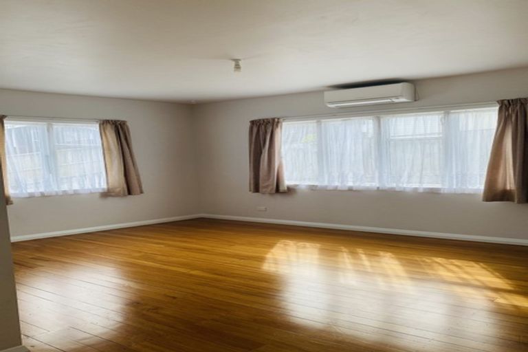 Photo of property in 73a Waiuta Street, Titahi Bay, Porirua, 5022