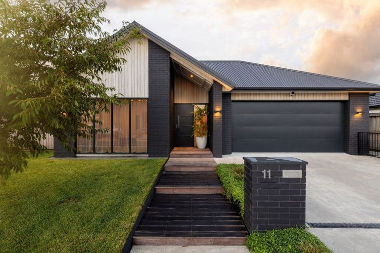 Photo of property in 11 Ruru Street, Cambridge, 3434