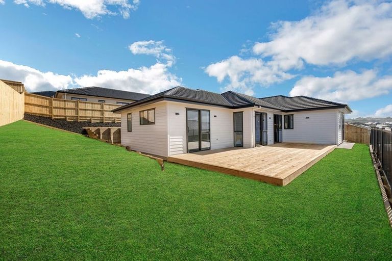 Photo of property in 5 Dolcetto Place, Pokeno, 2402