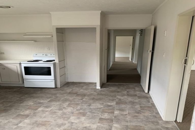 Photo of property in 1/15 Omana Road, Milford, Auckland, 0620