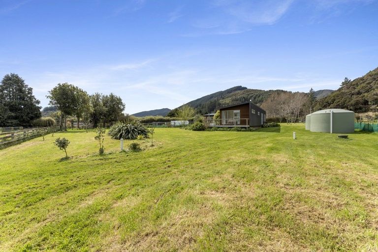 Photo of property in 438 Whitemans Valley Road, Whitemans Valley, Upper Hutt, 5371
