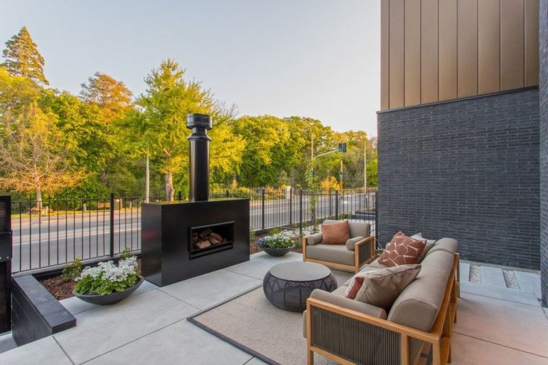 Photo of property in 27 Carlton Mill Road, Merivale, Christchurch, 8014