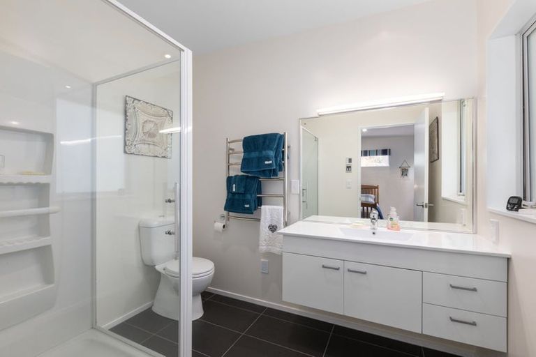 Photo of property in 36e Erlestoke Crescent, Churton Park, Wellington, 6037