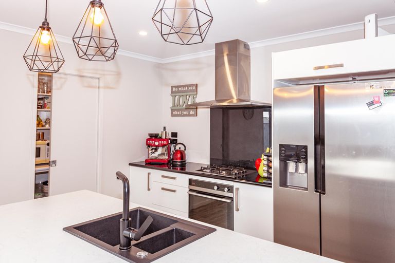 Photo of property in 15 Magnolia Crescent, Tawhero, Whanganui, 4501