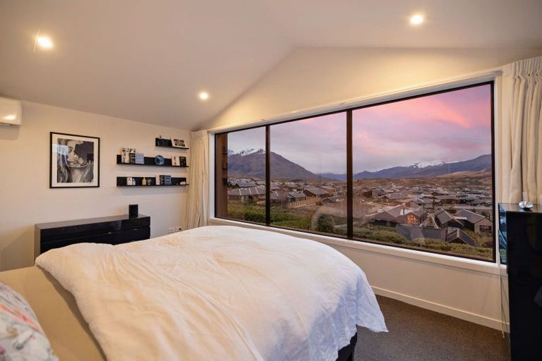 Photo of property in 25 Double Cone Road, Jacks Point, Queenstown, 9371