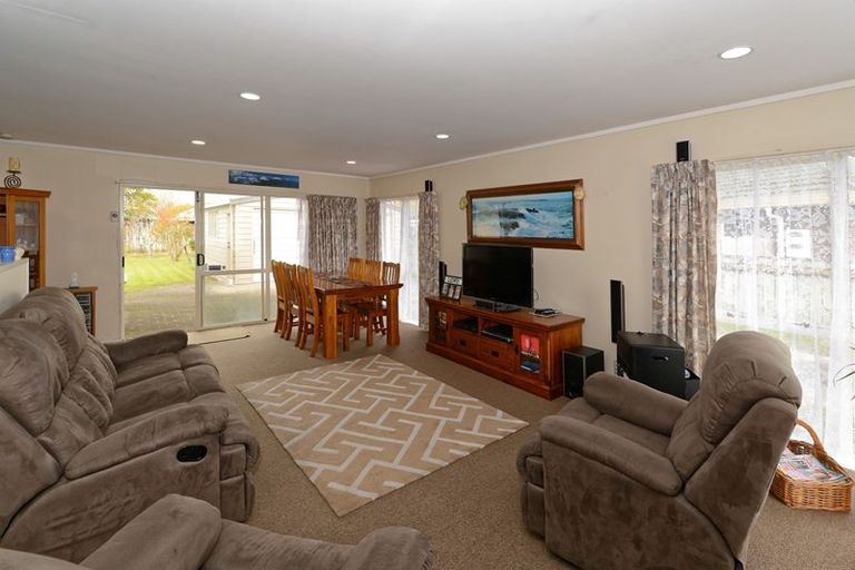 Photo of property in 8 Raleigh Avenue, Fairview Downs, Hamilton, 3214