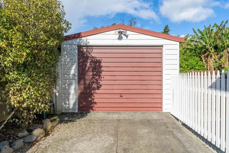 Photo of property in 68 Churton Crescent, Taita, Lower Hutt, 5011