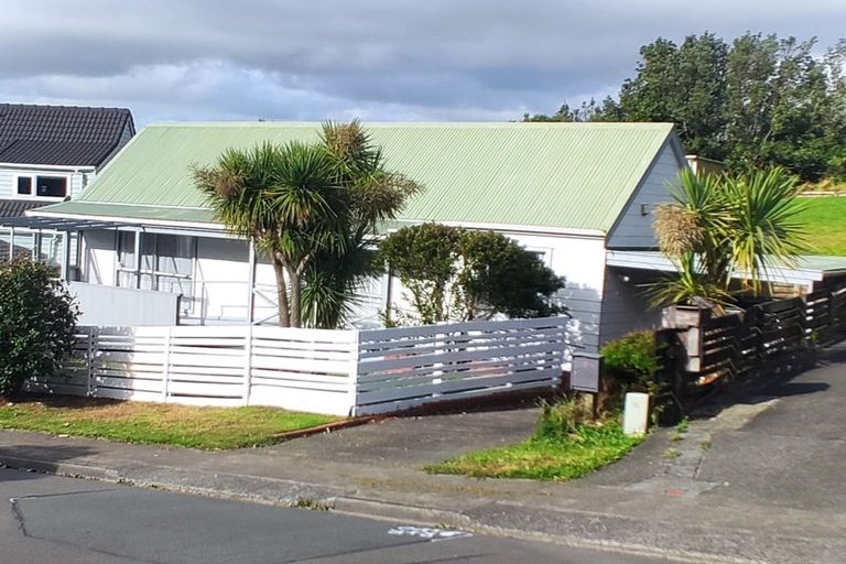 Photo of property in 7 Cambrian Street, Churton Park, Wellington, 6037