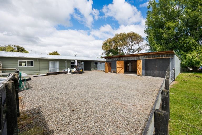 Photo of property in 204 Kawakawa Road, Feilding, 4775