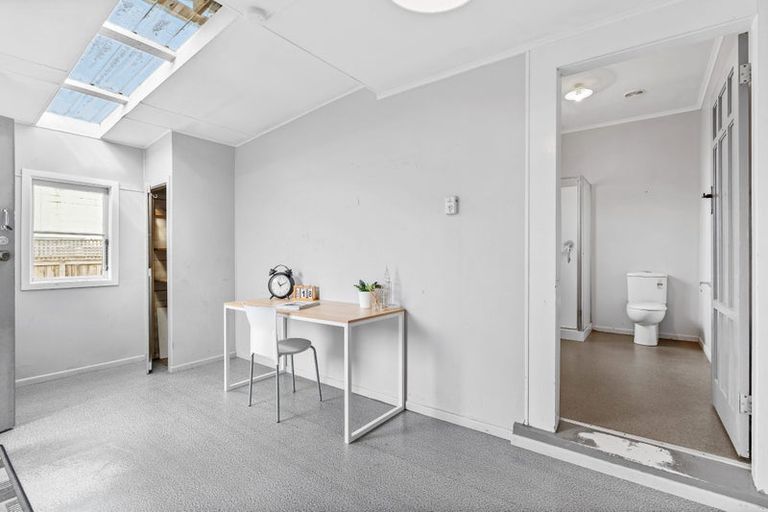 Photo of property in 25 Maunu Road, Avenues, Whangarei, 0110