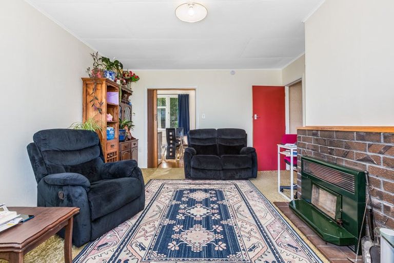 Photo of property in 30 Chaffey Crescent, Titahi Bay, Porirua, 5022