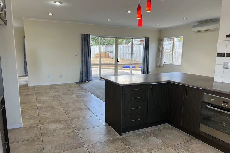 Photo of property in 5 Dumfries Place, Pyes Pa, Tauranga, 3112