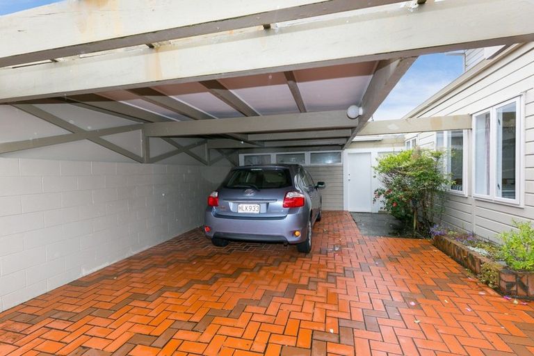 Photo of property in 39b Parkvale Road, Karori, Wellington, 6012