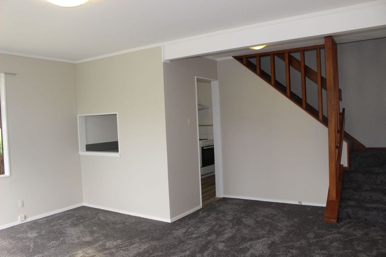Photo of property in 36a Colchester Crescent, Newlands, Wellington, 6037