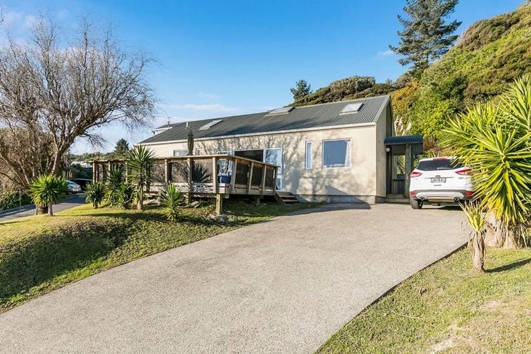 Photo of property in 9 Iona Place, Papakowhai, Porirua, 5024