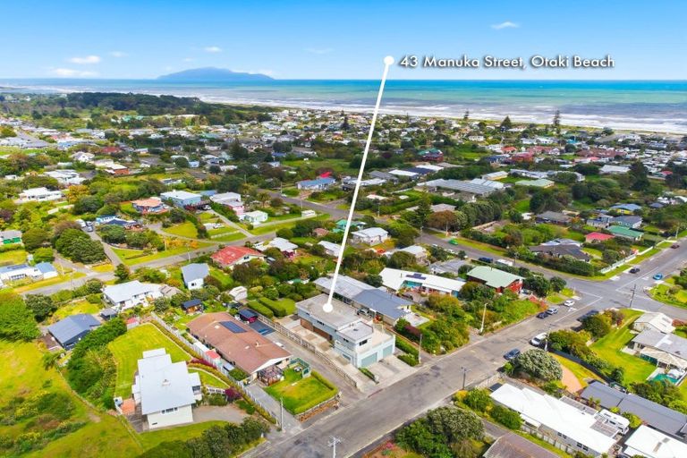Photo of property in 43 Manuka Street, Otaki Beach, Otaki, 5512