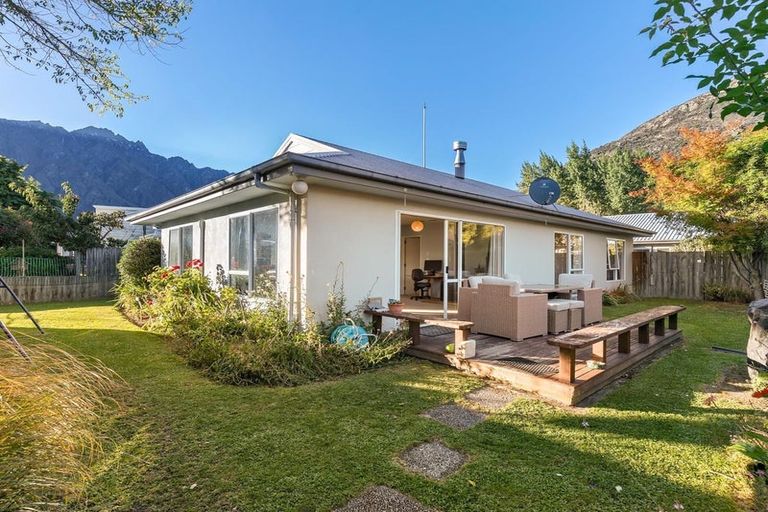 Photo of property in 35a Kawarau Place, Frankton, Queenstown, 9300