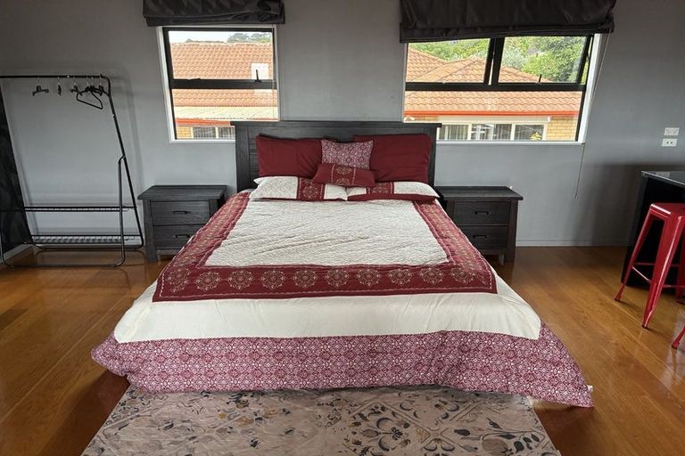 Photo of property in 4 The Enclave, Totara Heights, Auckland, 2105