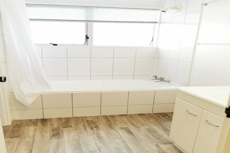 Photo of property in 1/14 Wood Street, Papakura, 2110