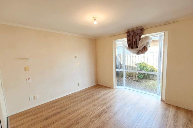 Photo of property in 19a Martin Jugum Lane, Ranui, Auckland, 0612