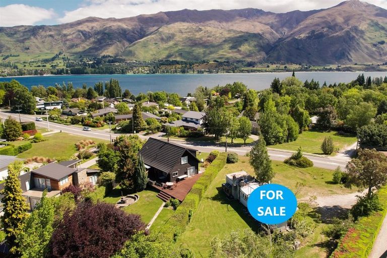 Photo of property in 97 Beacon Point Road, Wanaka, 9305