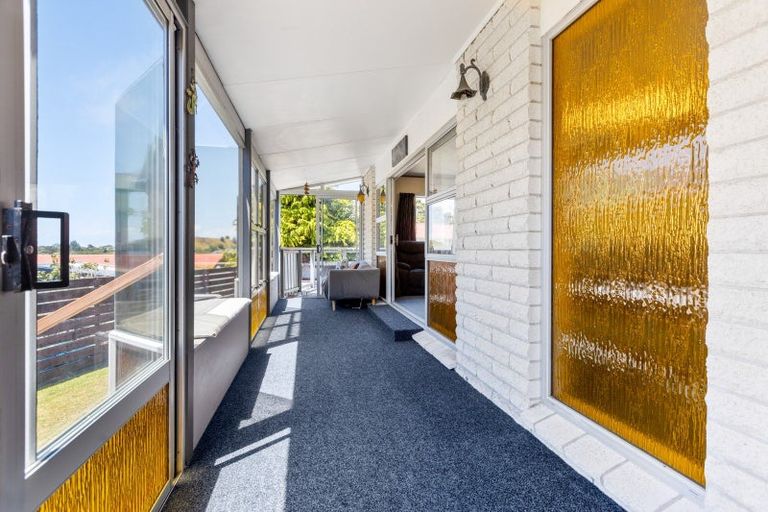 Photo of property in 15 Virginia Place, Whalers Gate, New Plymouth, 4310