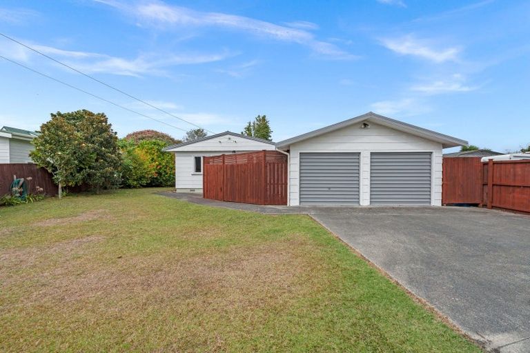 Photo of property in 172 One Tree Point Road, One Tree Point, 0118
