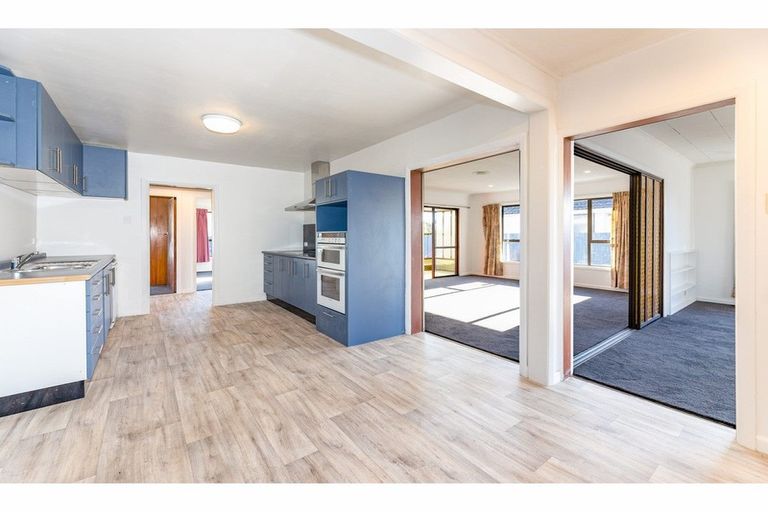 Photo of property in 39 Branston Street, Hornby, Christchurch, 8042