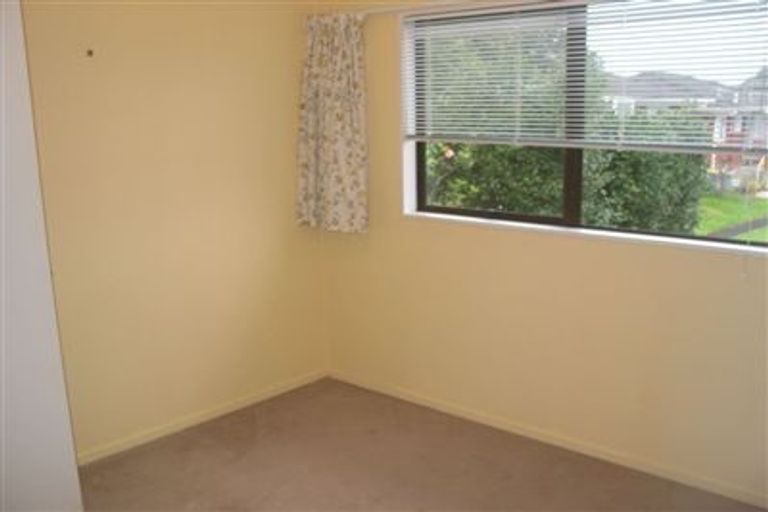 Photo of property in 2/7 Gordon Avenue, Forrest Hill, Auckland, 0620