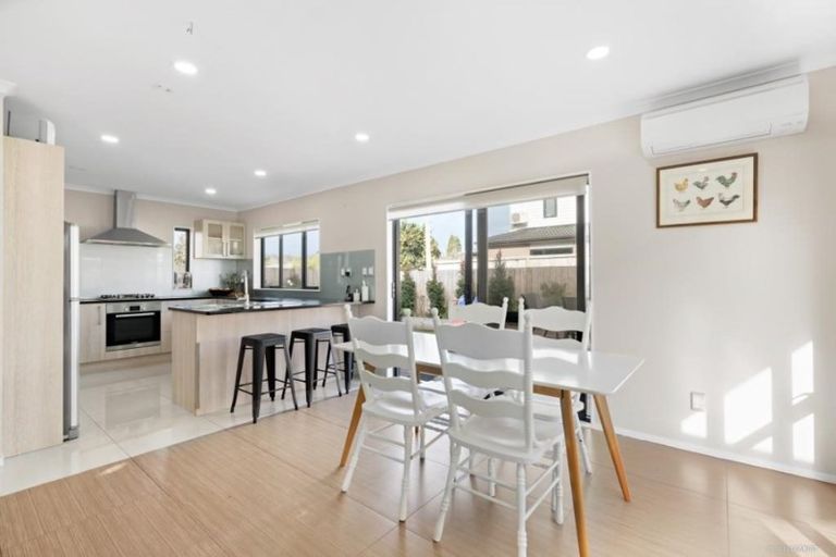 Photo of property in 25a Miles Avenue, Papatoetoe, Auckland, 2025