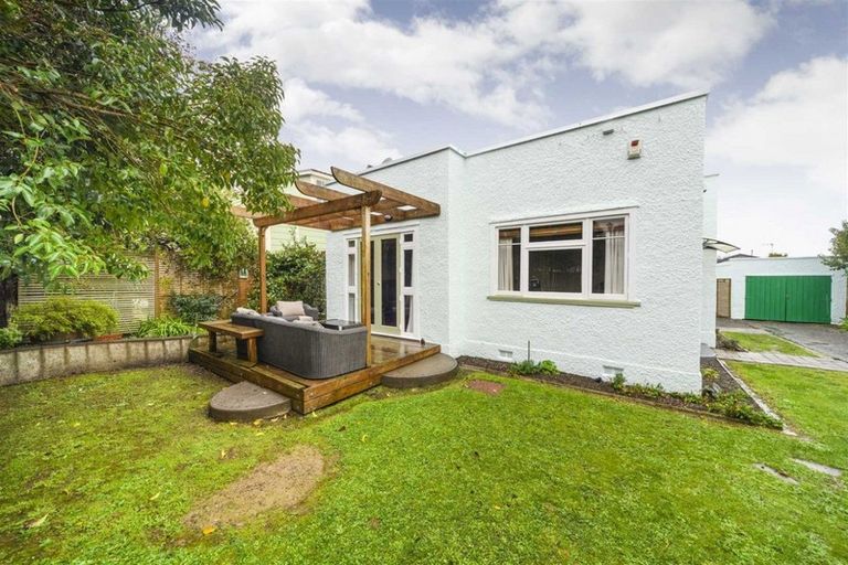 Photo of property in 40 Rongopai Street, Palmerston North, 4414