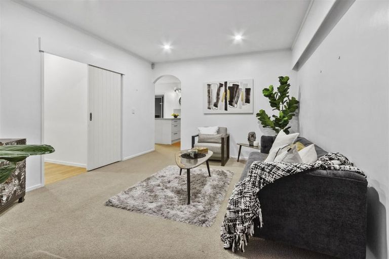 Photo of property in 75 Sartors Avenue, Browns Bay, Auckland, 0630