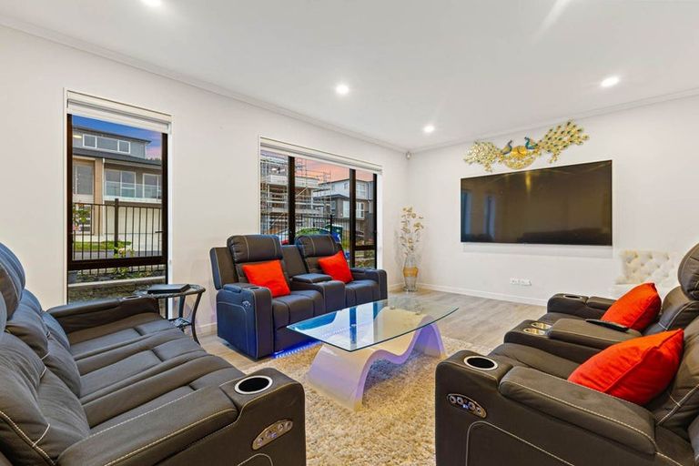 Photo of property in 19 Aklander Rise, Flat Bush, Auckland, 2019