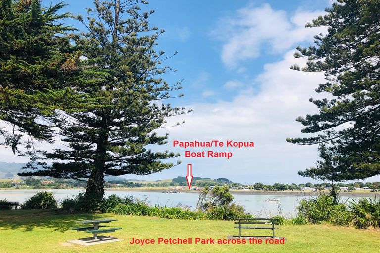 Photo of property in 20 Wainui Road, Raglan, 3225