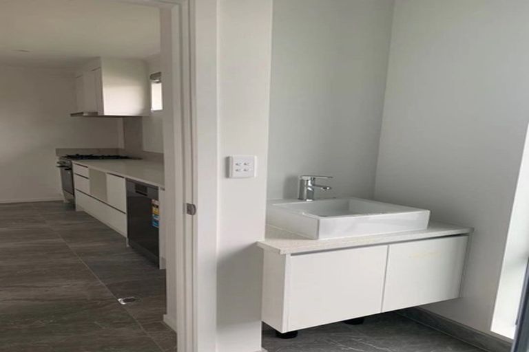 Photo of property in 4 Sydney Place, Flagstaff, Hamilton, 3210