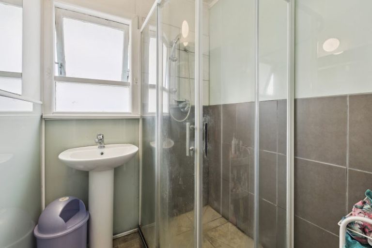 Photo of property in 150 Hall Avenue, Favona, Auckland, 2024