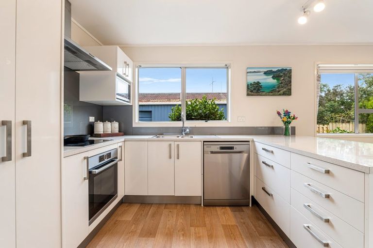 Photo of property in 10 Rakatau Place, Ruakaka, 0116