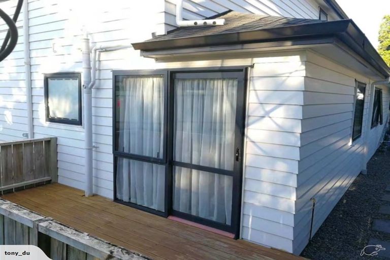 Photo of property in 21b Glen Norman Avenue, Henderson, Auckland, 0610