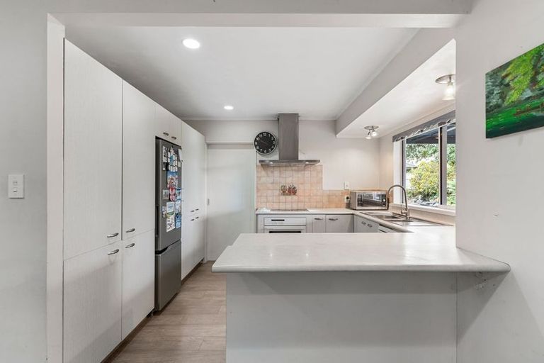 Photo of property in 2 Mirabell Place, Golflands, Auckland, 2013