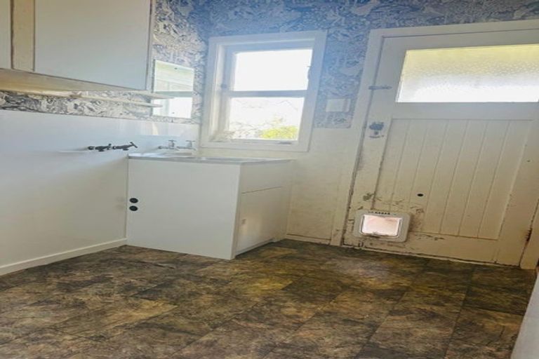 Photo of property in 30 Vine Street, Mangere East, Auckland, 2024