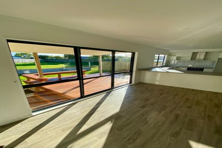 Photo of property in 47a Whitby Avenue, Whitianga, 3510