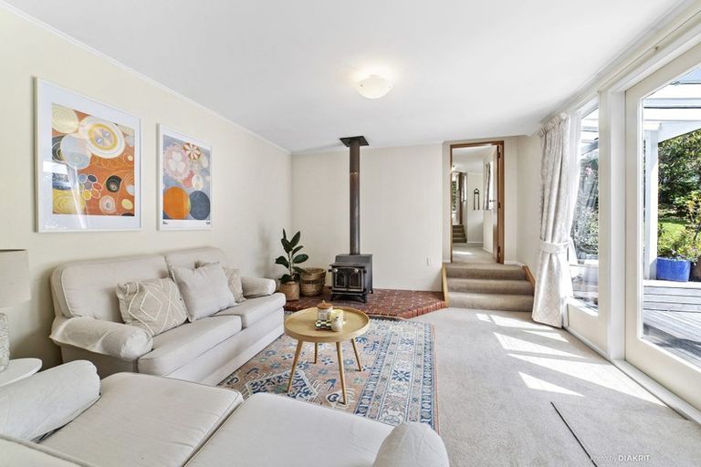 Photo of property in 51 Silverstream Road, Crofton Downs, Wellington, 6035