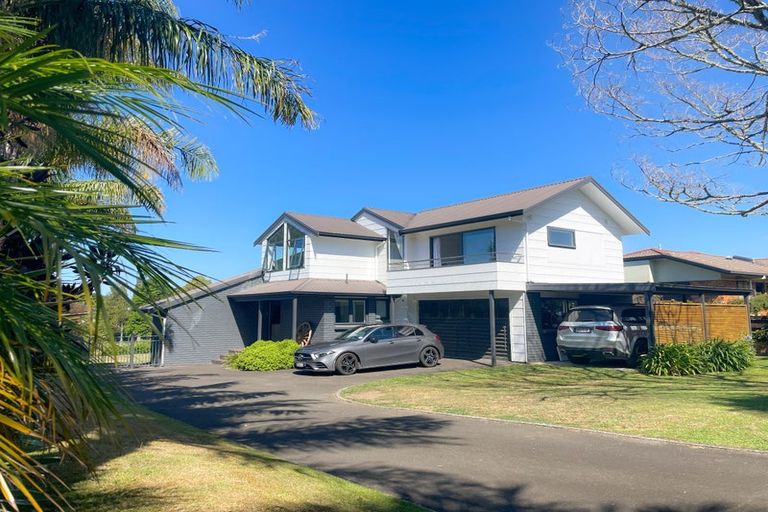 Photo of property in 52 Links View Drive, Omokoroa, 3114