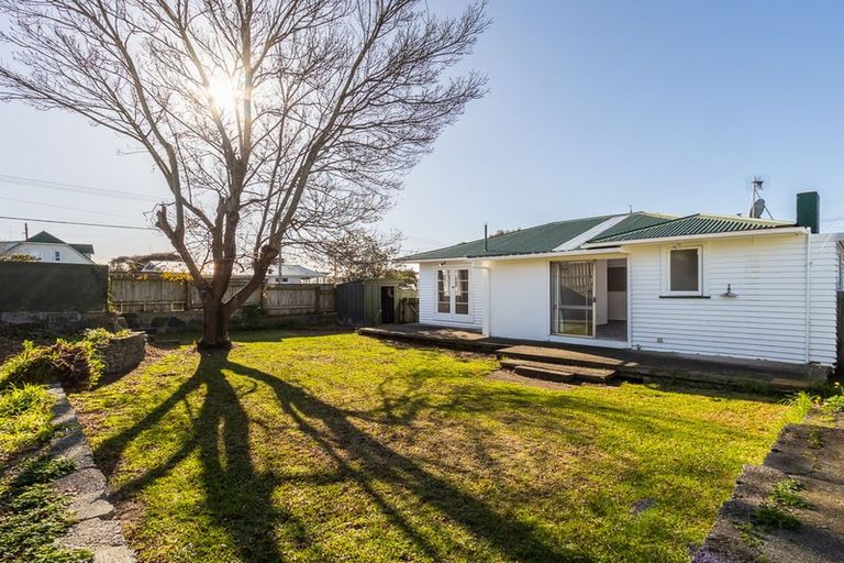 Photo of property in 42 Donovan Road, Paraparaumu Beach, Paraparaumu, 5032
