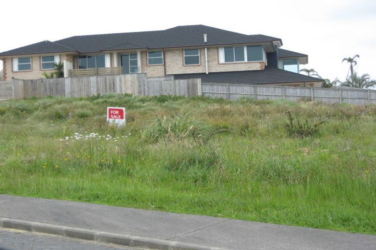 Photo of property in 15 Beauvoir Avenue, Matakatia, Whangaparaoa, 0930