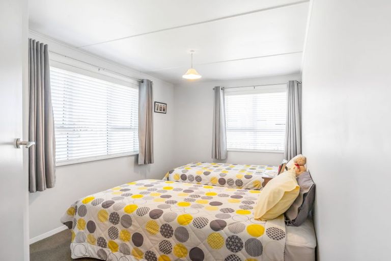 Photo of property in 13 Bentham Street, Westport, 7825