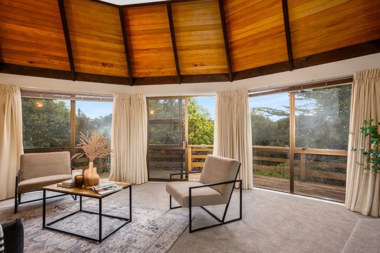 Photo of property in 4 Eclipse Lane, Whitby, Porirua, 5024